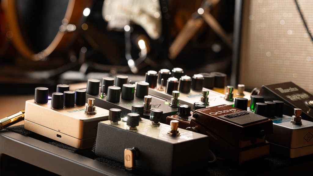 UAFX Heavenly Plate Reverb