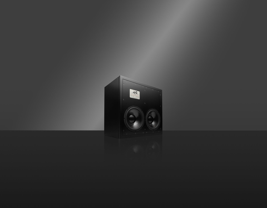 SCS140iW Pro Shadow BG Med.webp
