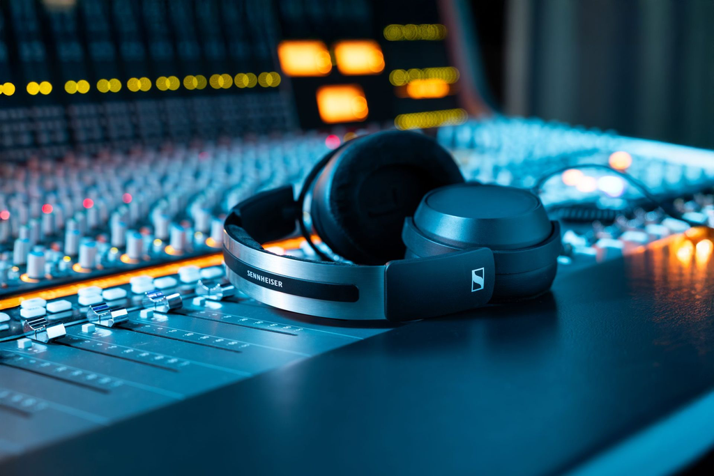 HD_480_Pro_Product_Shot_Mood_03-scaled.webp